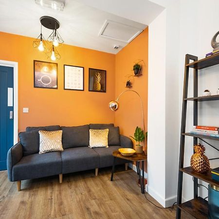 7 Bedroom House Ensuite Rooms, Fully Equipped Kitchen, Free Wifi, Tvs In All Rooms City Centre Close To A46 Inspire Homes Ковънтри Екстериор снимка